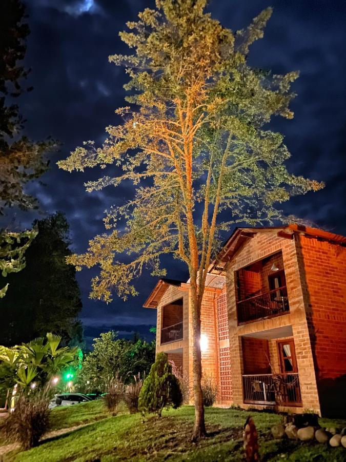 Avalon Hotel Campestre Jardín Exterior foto