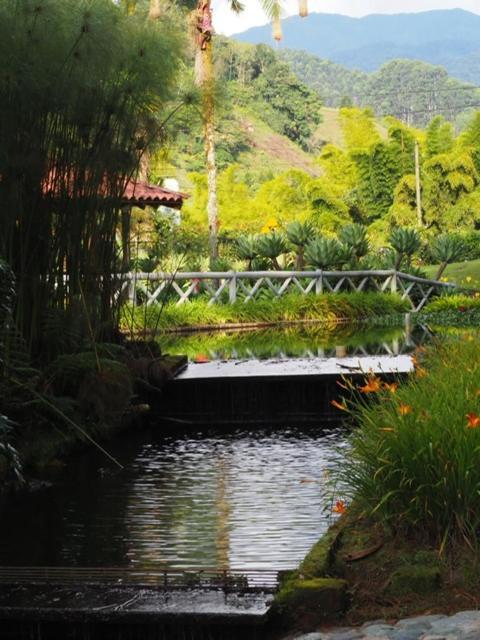 Avalon Hotel Campestre Jardín Exterior foto
